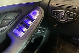 musta Mercedes-Benz GLC 2021 kuva 15.
