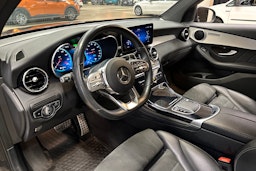 musta Mercedes-Benz GLC 2021 kuva 6.