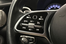 musta Mercedes-Benz GLC 2021 kuva 16.