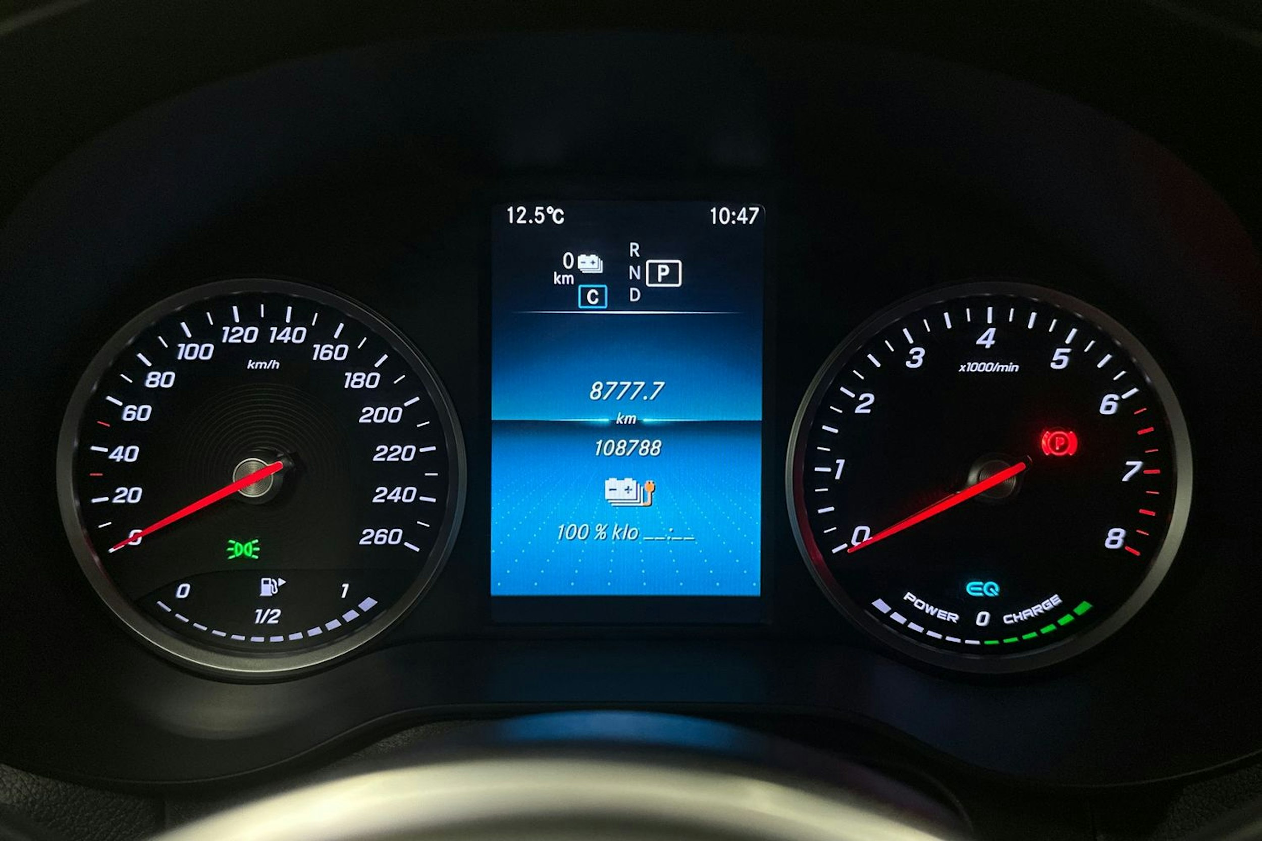 musta Mercedes-Benz GLC 2021 kuva 19.