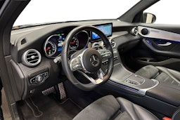 musta Mercedes-Benz GLC 2021 kuva 7.