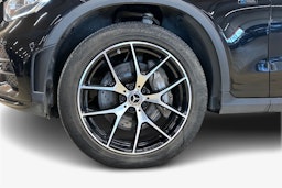 musta Mercedes-Benz GLC 2021 kuva 16.