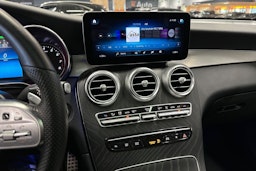 musta Mercedes-Benz GLC 2021 kuva 23.