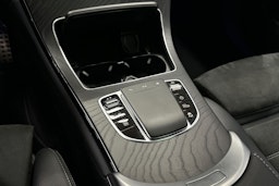 musta Mercedes-Benz GLC 2021 kuva 24.