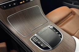 Harmaa Mercedes-Benz GLC 2021 kuva 33.