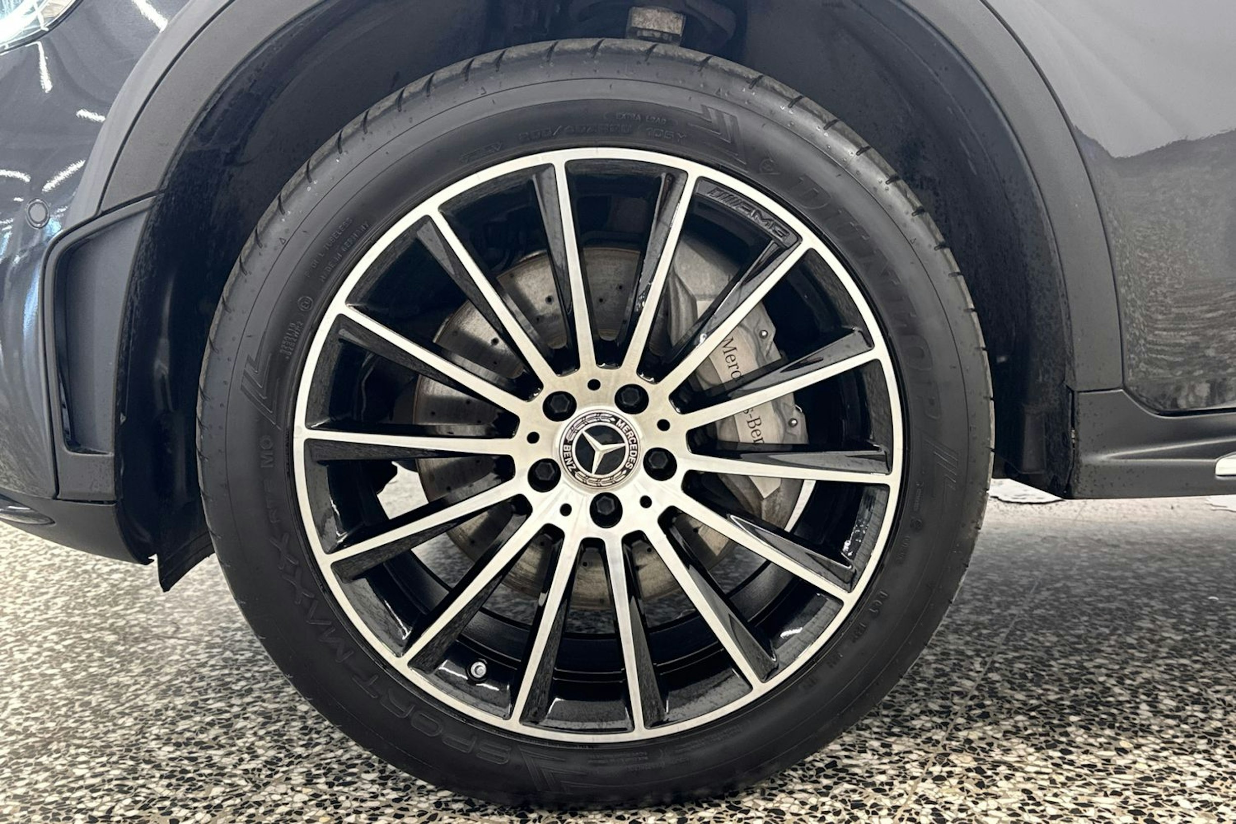 Harmaa Mercedes-Benz GLC 2021 kuva 41.