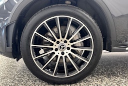 Harmaa Mercedes-Benz GLC 2021 kuva 41.