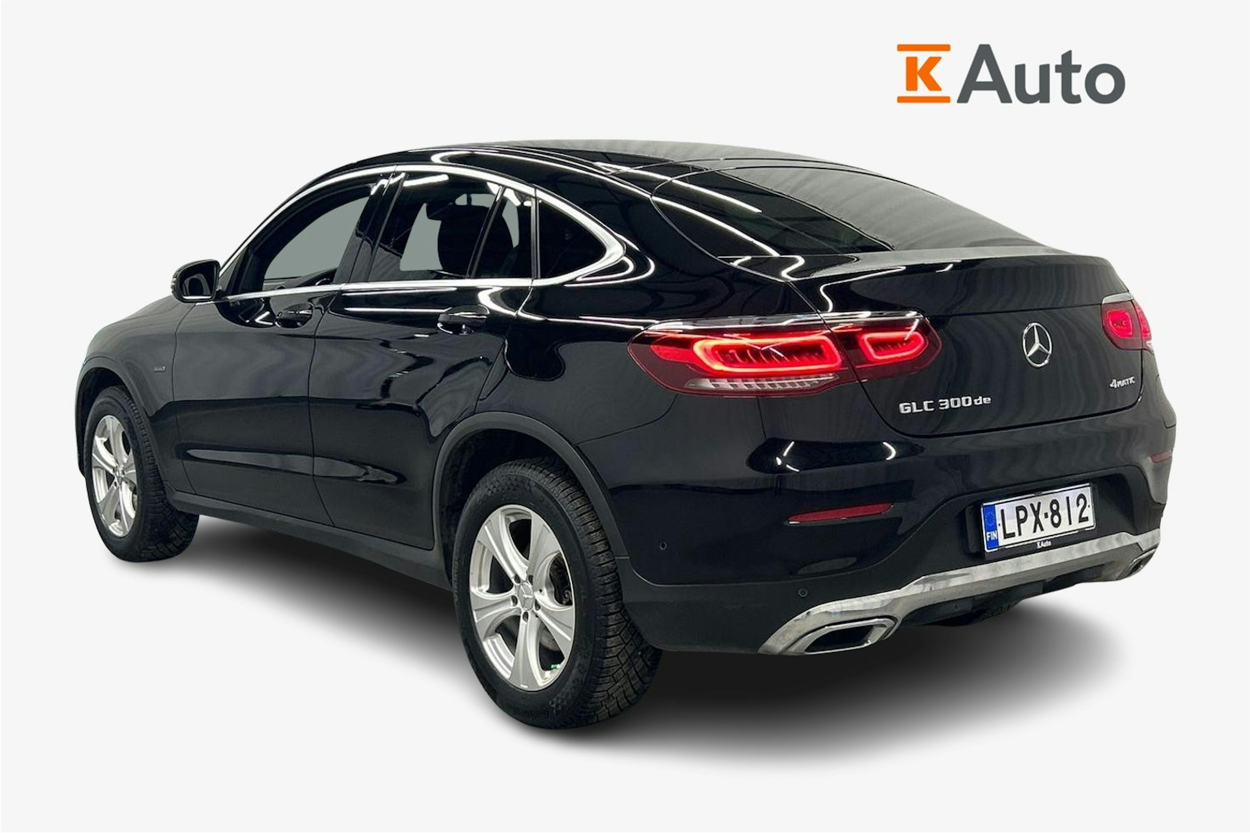 musta Mercedes-Benz GLC 2021 kuva 2.