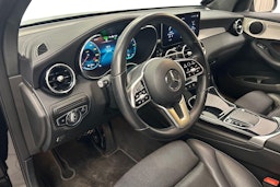 musta Mercedes-Benz GLC 2021 kuva 7.