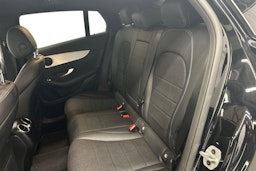 musta Mercedes-Benz GLC 2021 kuva 10.