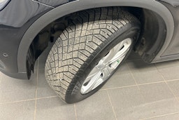 musta Mercedes-Benz GLC 2021 kuva 13.