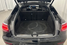 musta Mercedes-Benz GLC 2021 kuva 16.