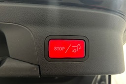 musta Mercedes-Benz GLC 2021 kuva 17.