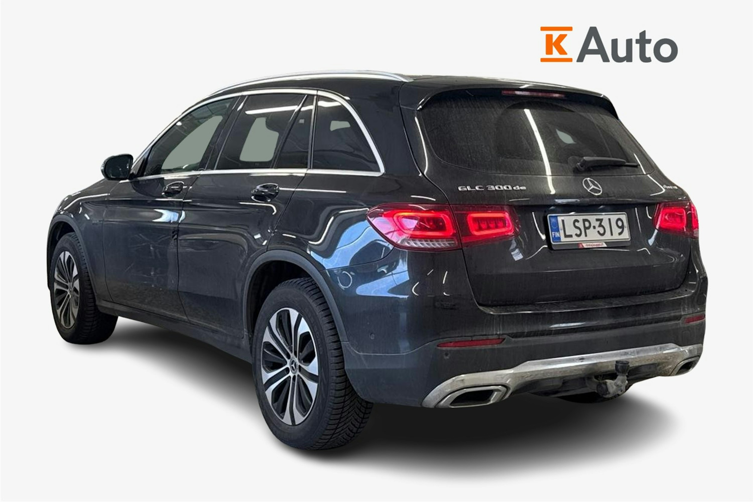 musta Mercedes-Benz GLC 2021 kuva 2.