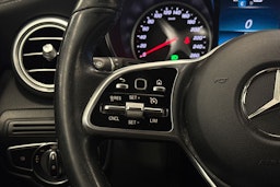 musta Mercedes-Benz GLC 2021 kuva 15.