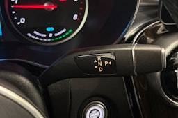 musta Mercedes-Benz GLC 2021 kuva 17.