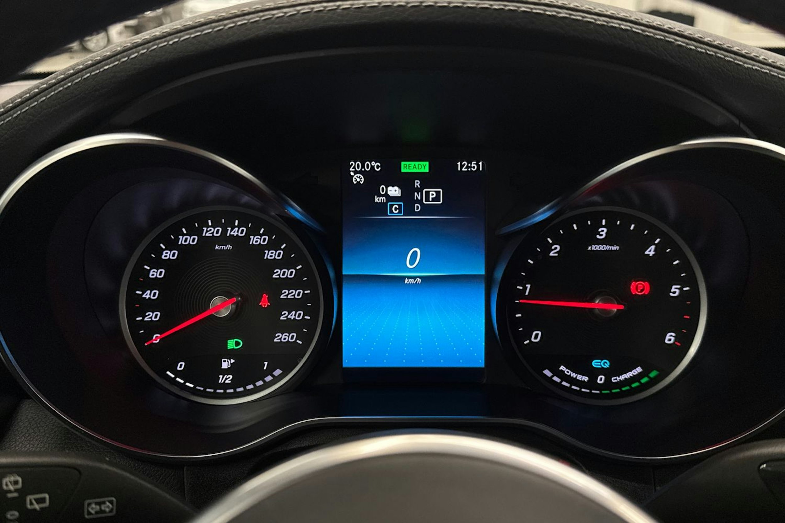 musta Mercedes-Benz GLC 2021 kuva 18.