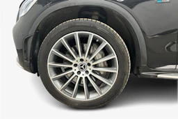 musta Mercedes-Benz GLC 2021 kuva 9.