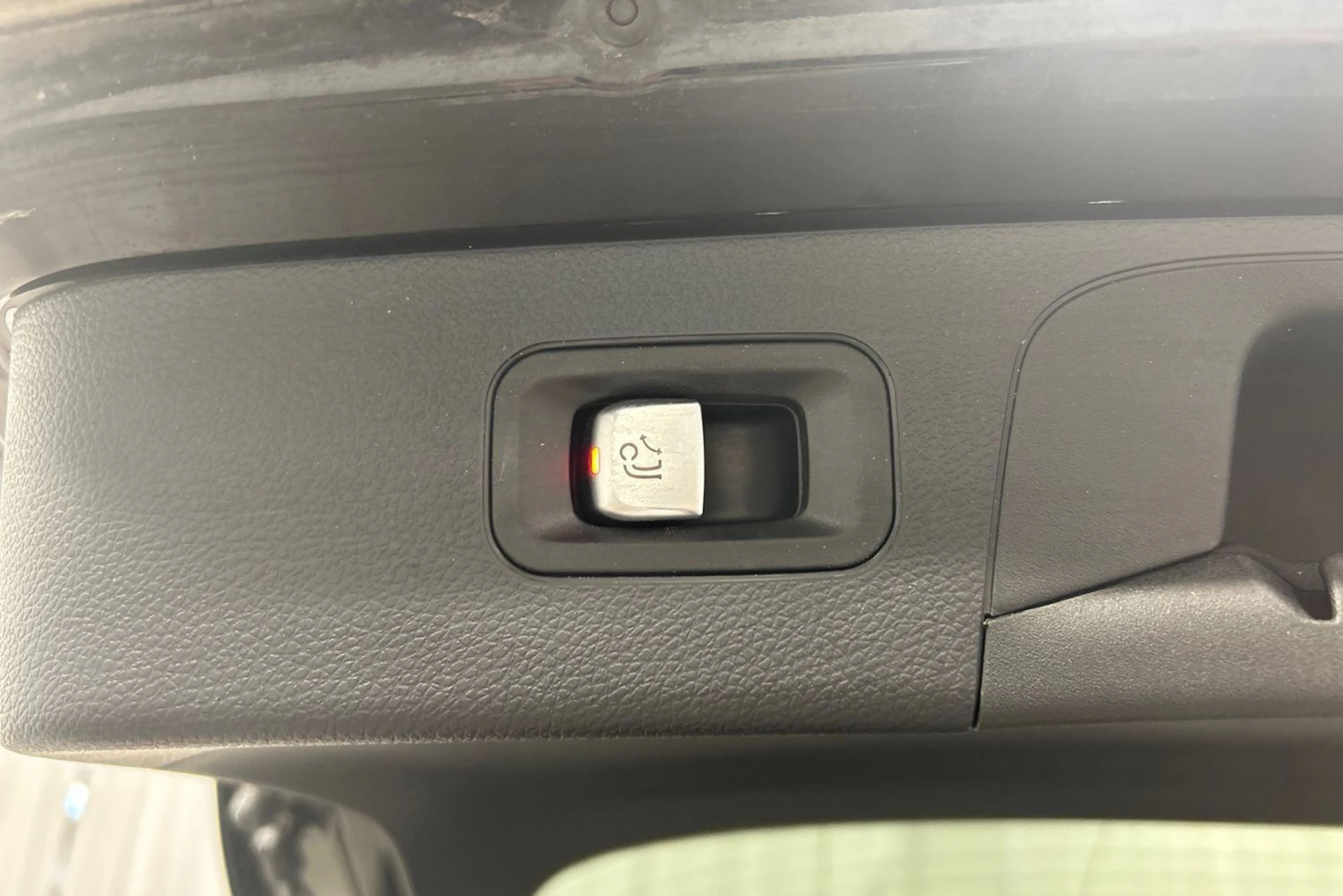 musta Mercedes-Benz GLC 2021 kuva 15.