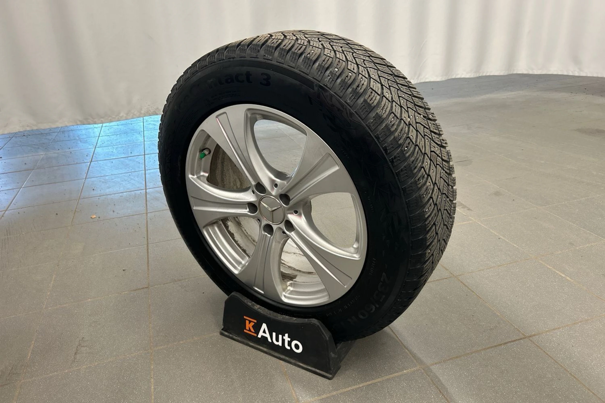 musta Mercedes-Benz GLC 2021 kuva 16.