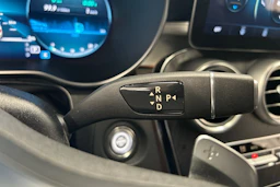 musta Mercedes-Benz GLC 2021 kuva 22.
