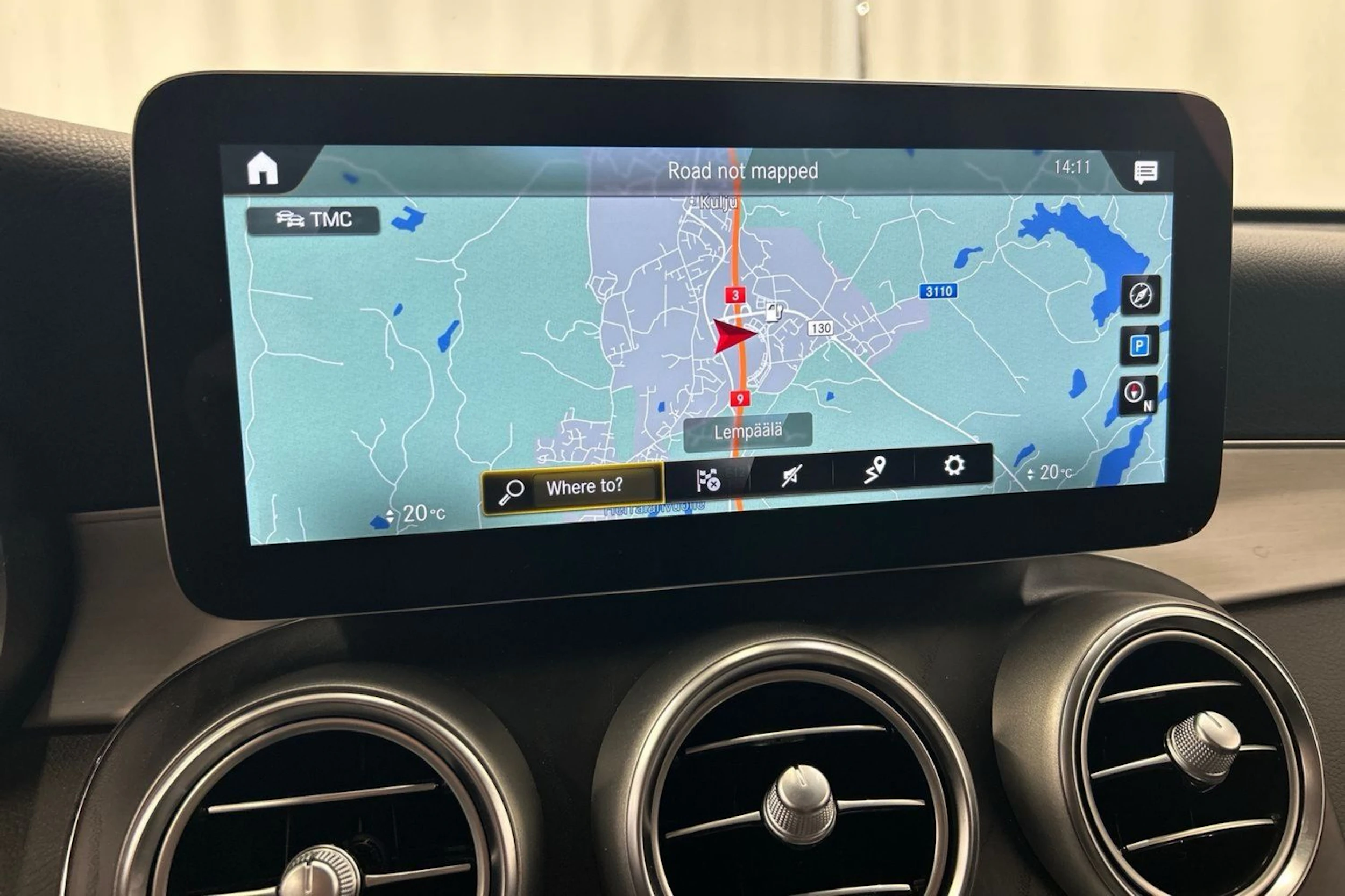 musta Mercedes-Benz GLC 2021 kuva 24.