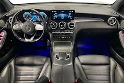 valkoinen Mercedes-Benz GLC 2021 kuva 7.