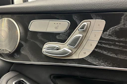 valkoinen Mercedes-Benz GLC 2021 kuva 12.