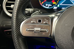 valkoinen Mercedes-Benz GLC 2021 kuva 20.