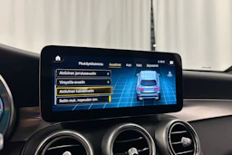 valkoinen Mercedes-Benz GLC 2021 kuva 24.