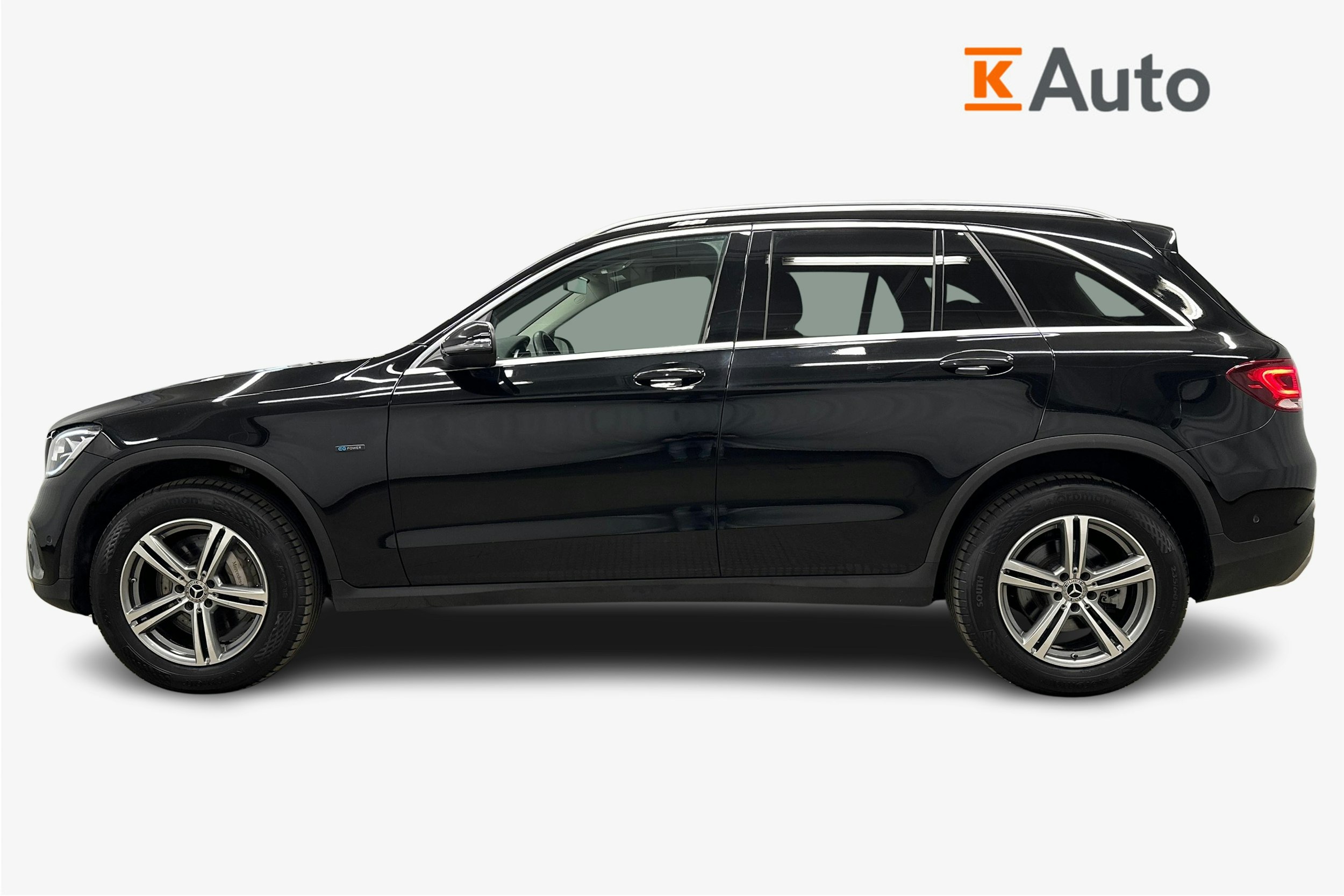 musta Mercedes-Benz GLC 2021 kuva 6.