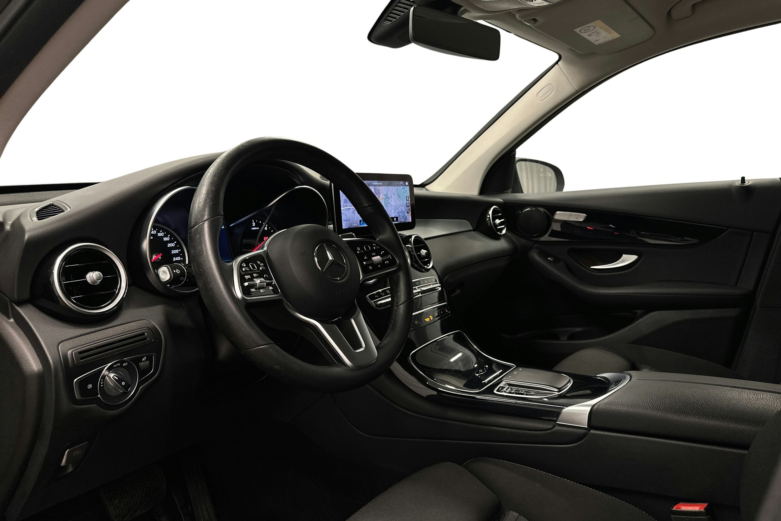 musta Mercedes-Benz GLC 2021 kuva 7.