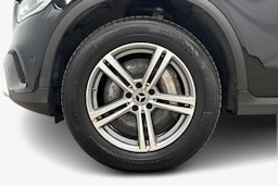 musta Mercedes-Benz GLC 2021 kuva 11.