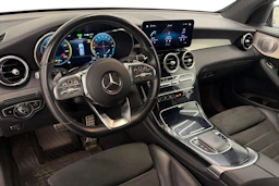 harmaa Mercedes-Benz GLC 2021 kuva 6.