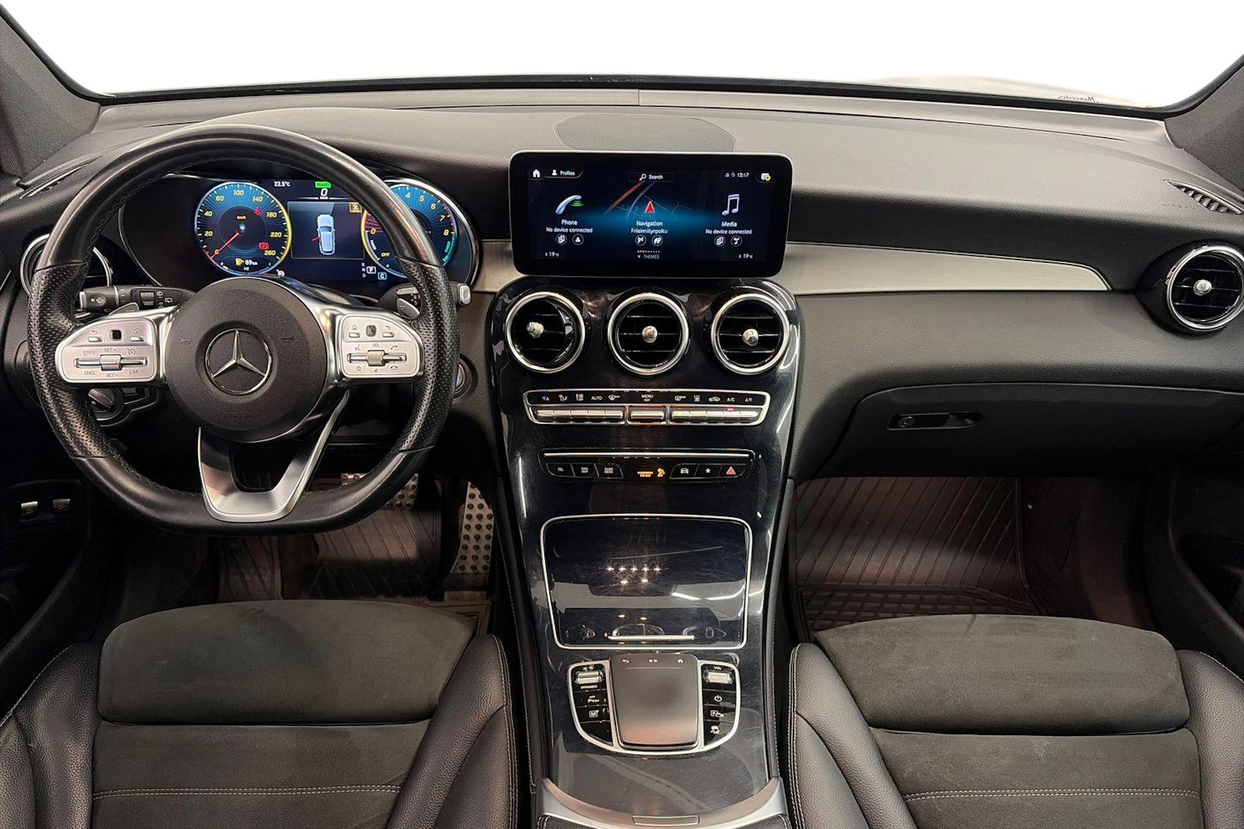 harmaa Mercedes-Benz GLC 2021 kuva 7.
