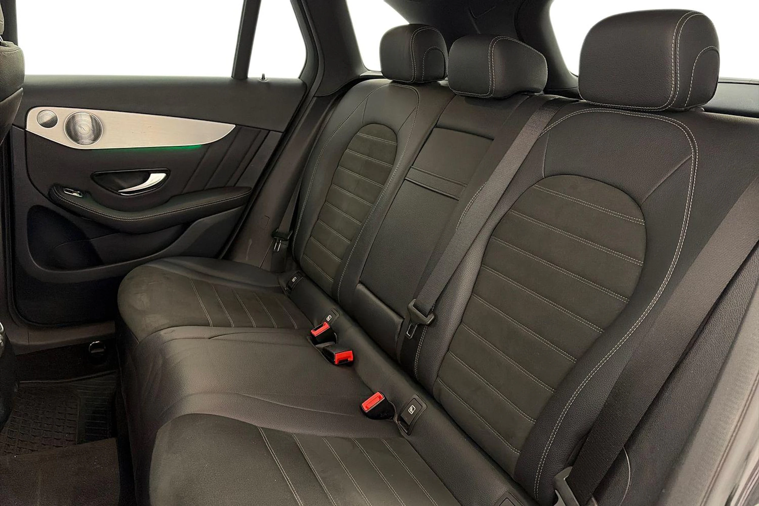 harmaa Mercedes-Benz GLC 2021 kuva 8.