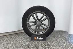 harmaa Mercedes-Benz GLC 2021 kuva 10.