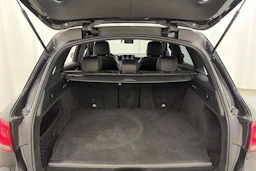 harmaa Mercedes-Benz GLC 2021 kuva 11.