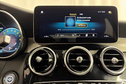 harmaa Mercedes-Benz GLC 2021 kuva 23.