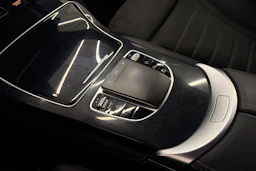 harmaa Mercedes-Benz GLC 2021 kuva 30.