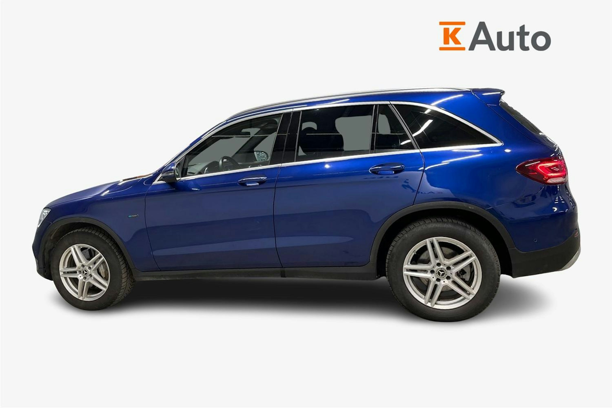 sininen Mercedes-Benz GLC 2021 kuva 5.