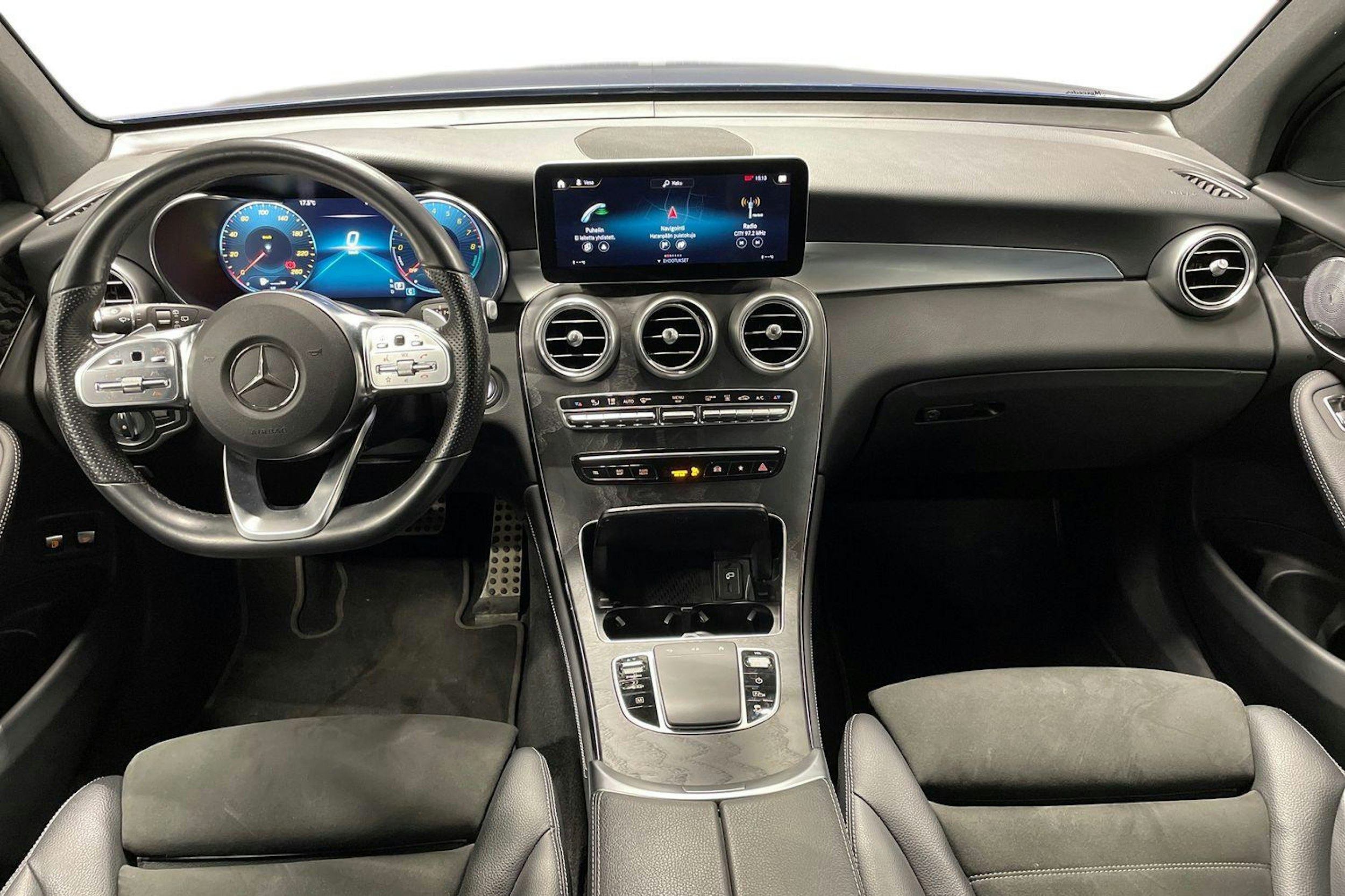 sininen Mercedes-Benz GLC 2021 kuva 7.