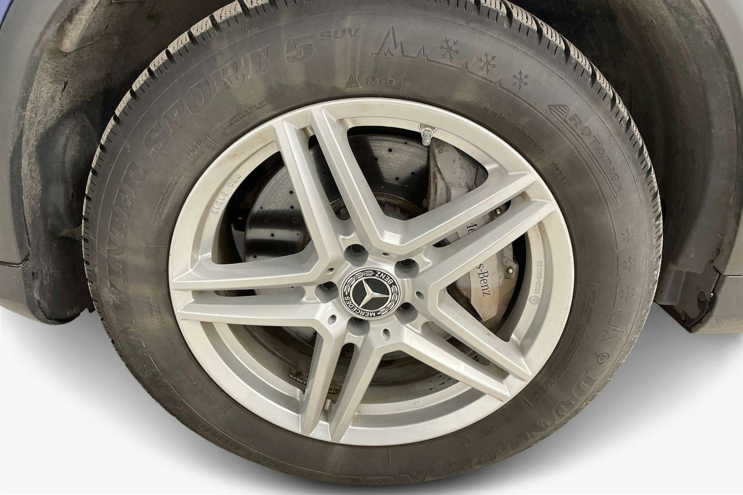 sininen Mercedes-Benz GLC 2021 kuva 9.