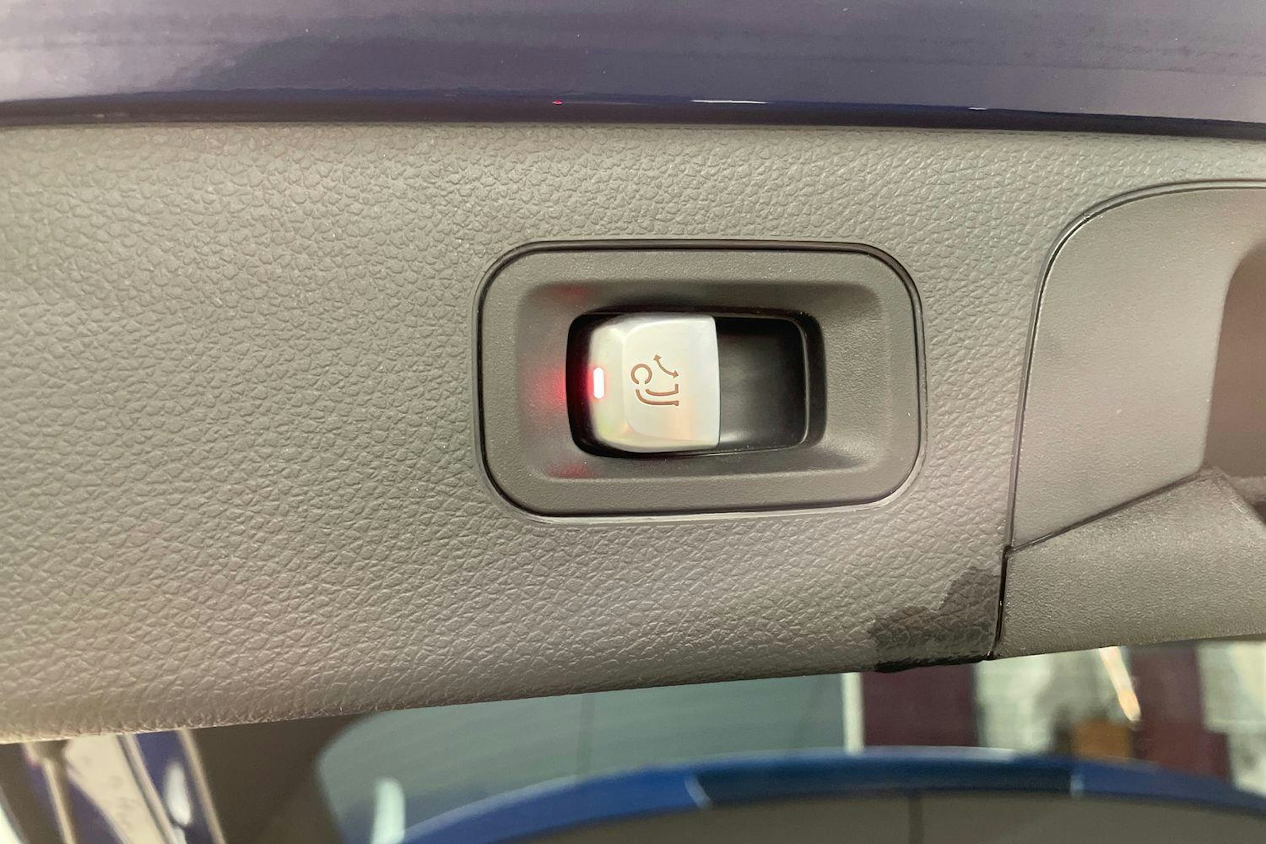 sininen Mercedes-Benz GLC 2021 kuva 15.