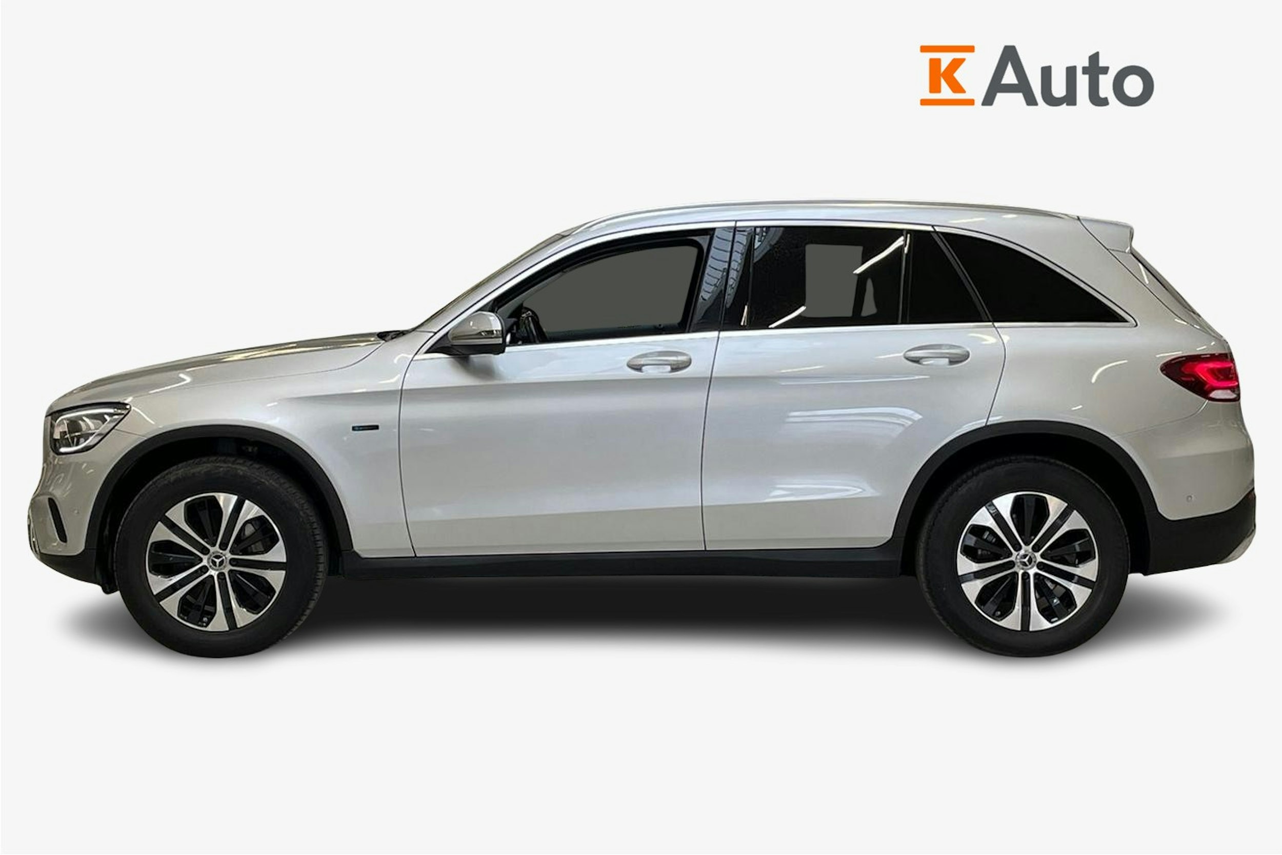 harmaa Mercedes-Benz GLC 2021 kuva 6.