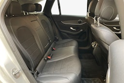 harmaa Mercedes-Benz GLC 2021 kuva 11.