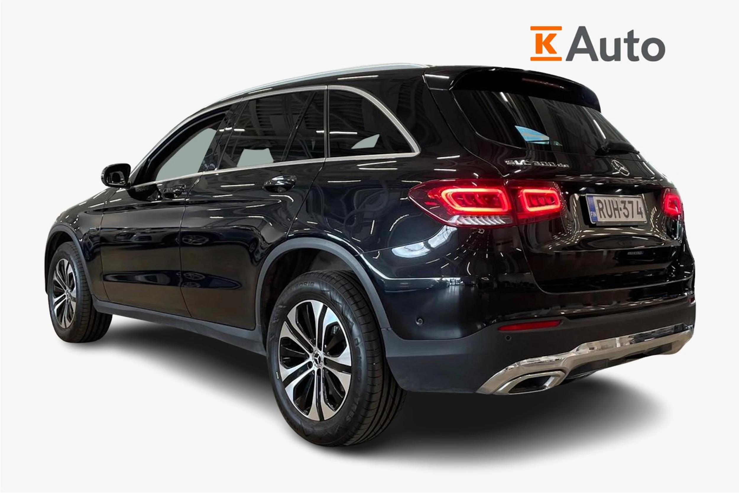 musta Mercedes-Benz GLC 2021 kuva 2.