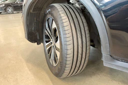 musta Mercedes-Benz GLC 2021 kuva 10.