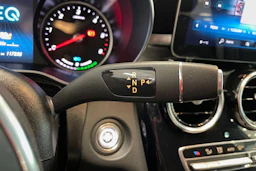 musta Mercedes-Benz GLC 2021 kuva 15.