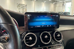 musta Mercedes-Benz GLC 2021 kuva 20.